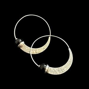 Earrings  W1874 Silpada Sterling Silver & Chalcedony COMET TAIL HOOPS Earrings